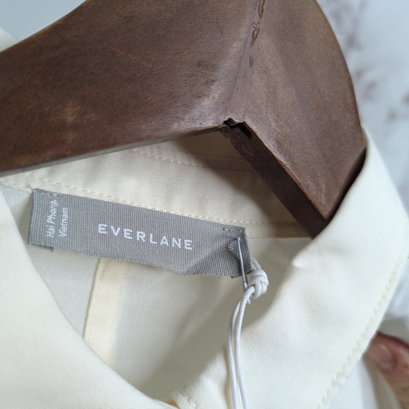 Everlane Button Up Shirt Short Sleeve Cream Sandstone Women Top Drapy Square - Picture 4 of 14